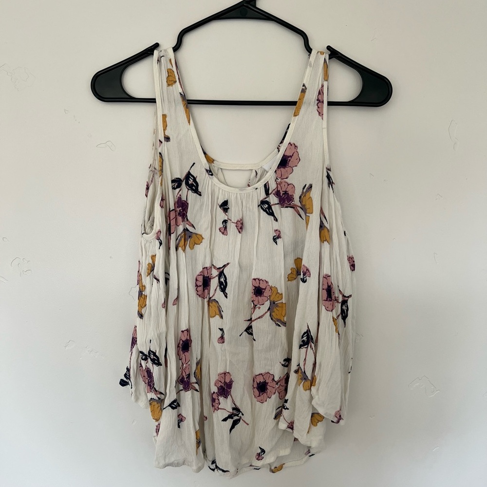 Long sleeve open shoulder floral shirt size M